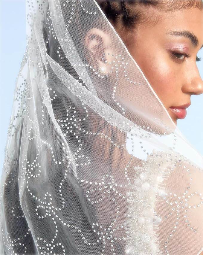 xo, Fetti Rhinestone Bow White Tulle Bridal Veil | Bachelorette Party Hairpiece, Bridal Shower Ac... | Amazon (US)