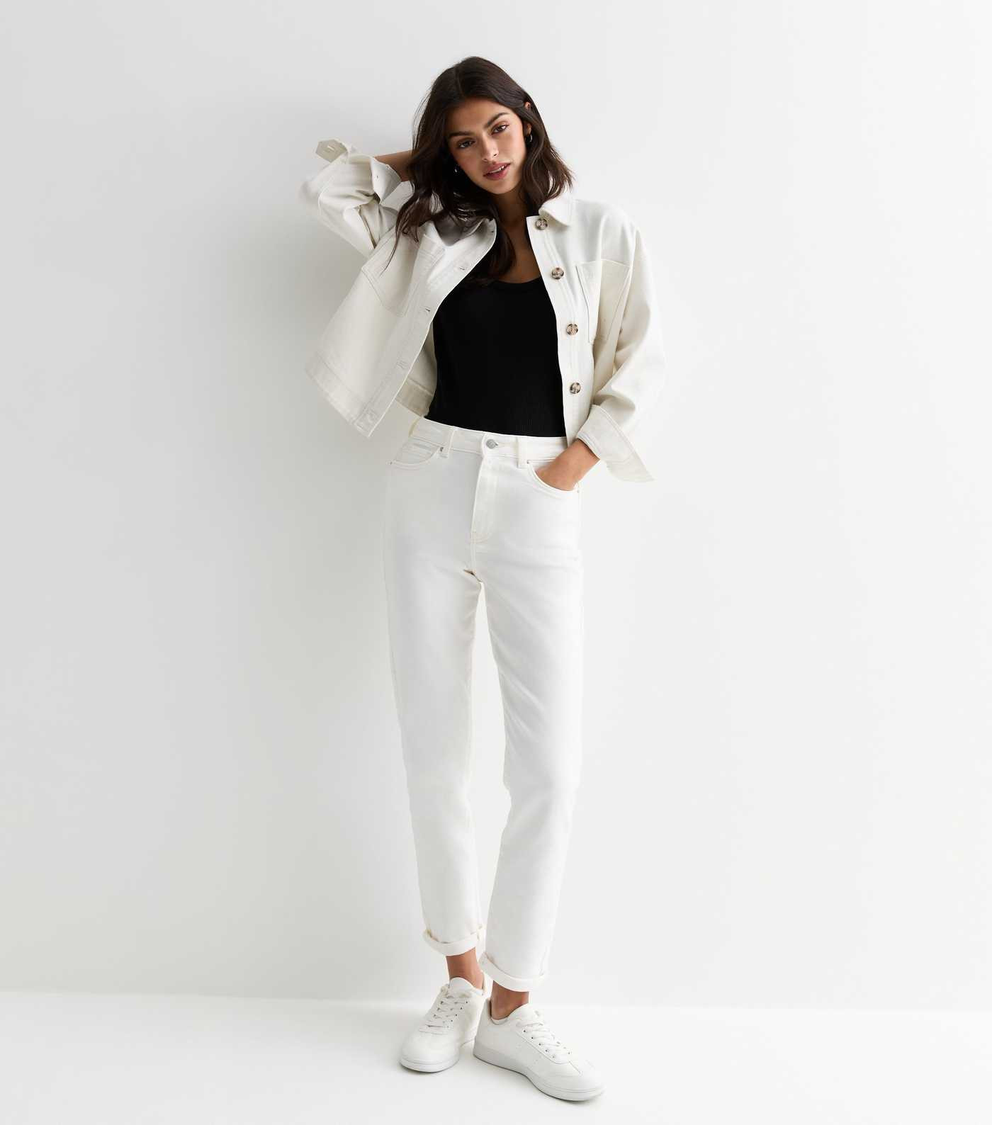 Off White High Waist Tori Mom Jeans | New Look | New Look (UK)