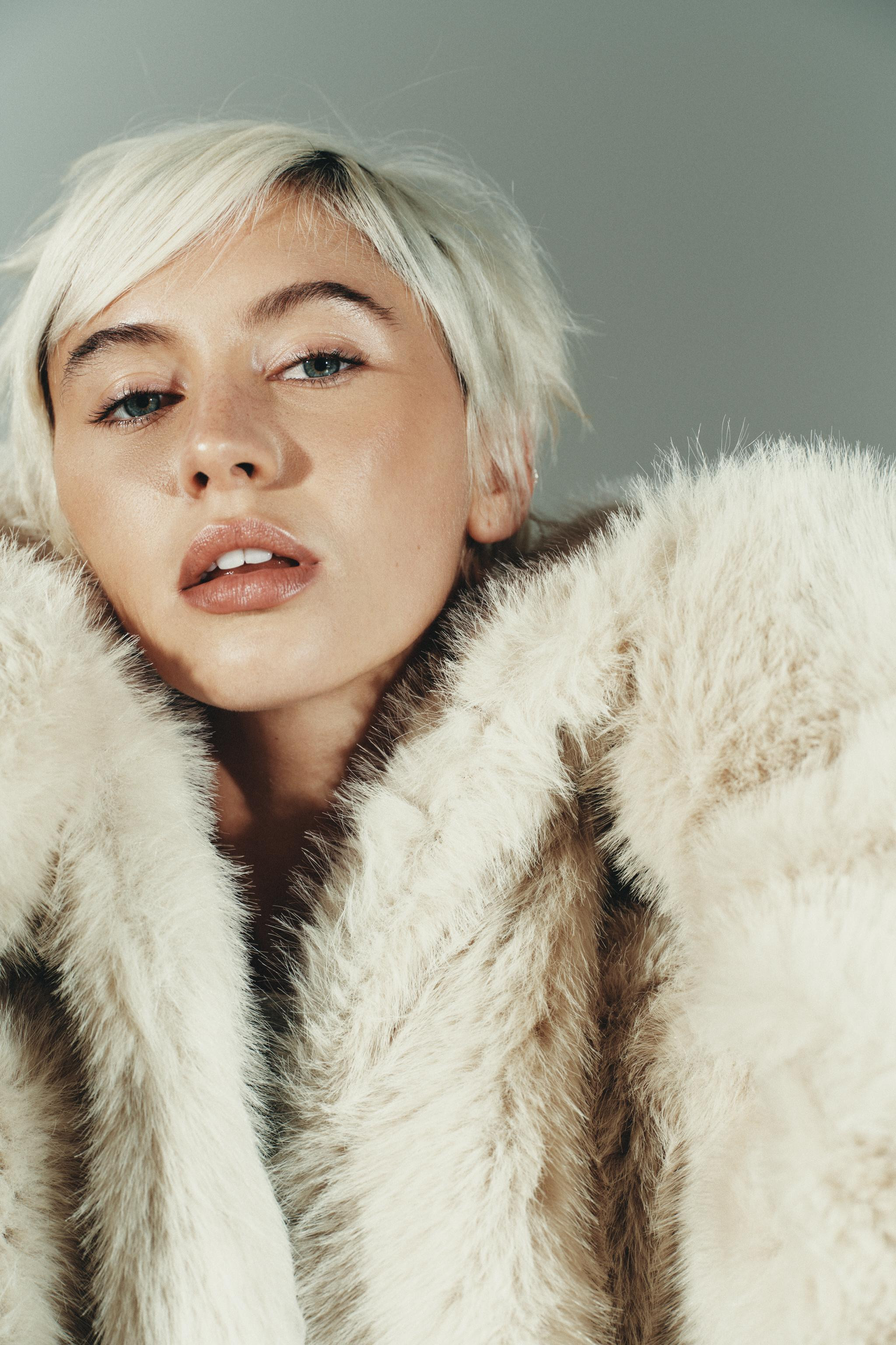 SHORT FAUX FUR COAT | Zara US