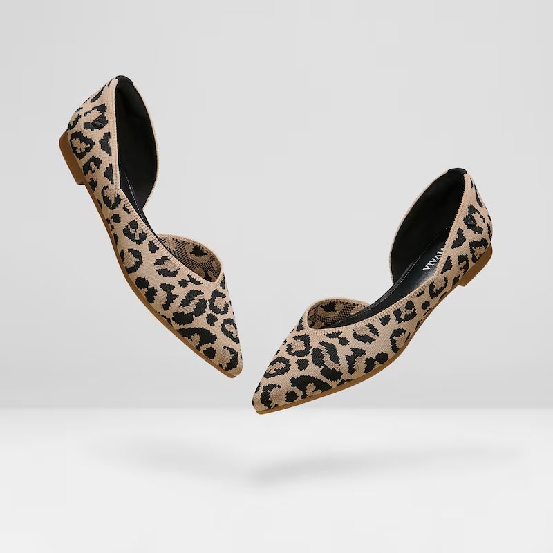 Pointed-Toe Flats | VIVAIA