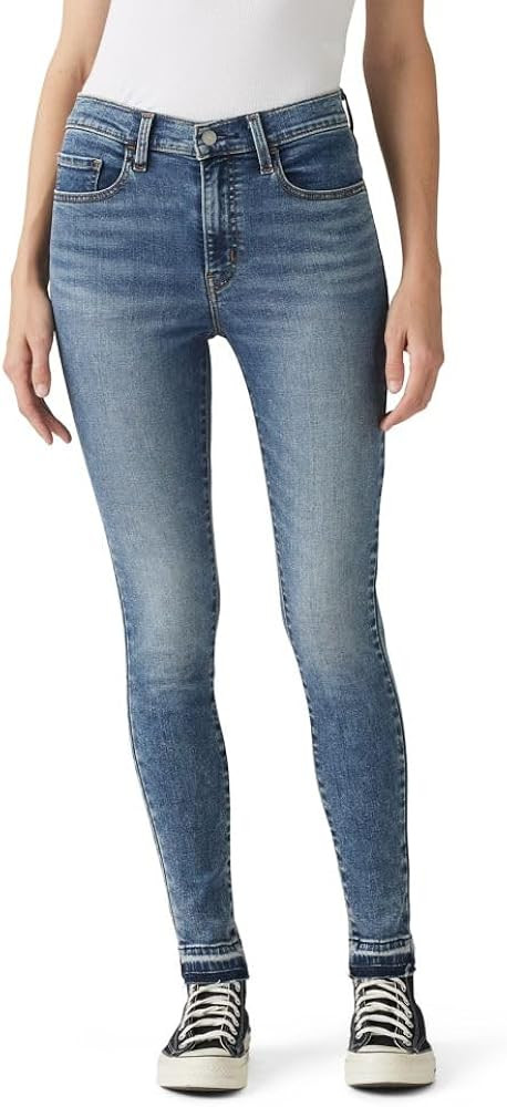 Levi's Women's 720 High Rise Super Skinny Jeans | Amazon (US)