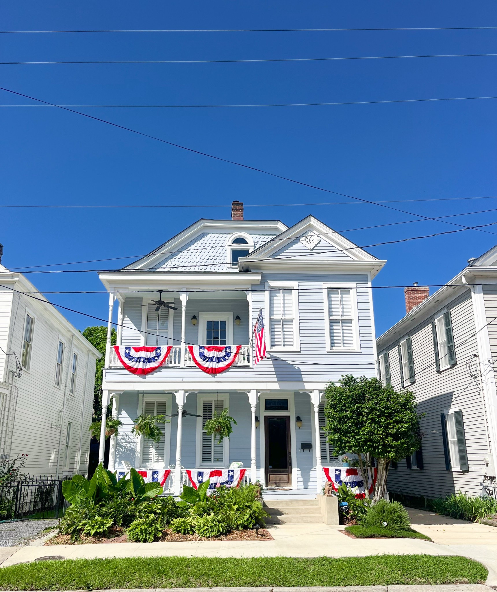 Time to put that bunting up!!

Fourth of July; patriotic 

#LTKHome #LTKSeasonal #LTKFindsUnder50