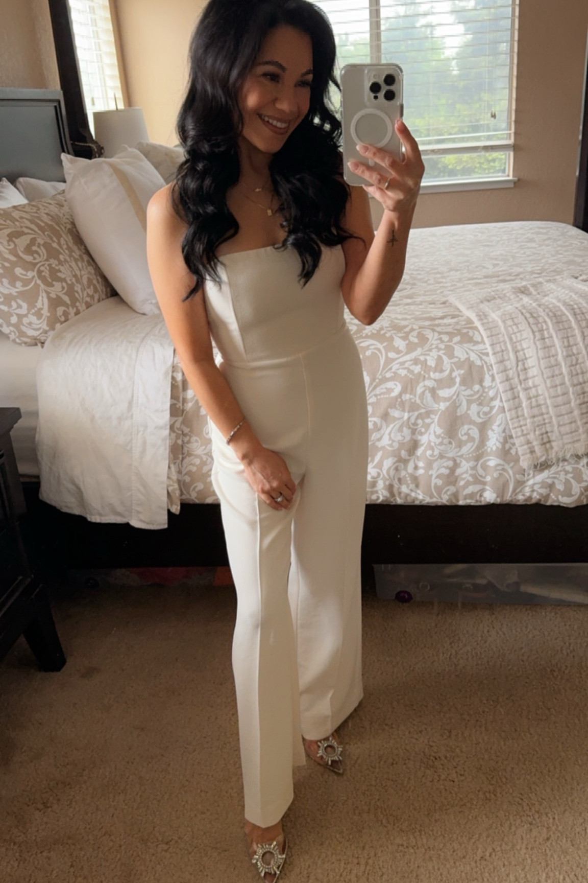 Such a pretty even jumpsuit! The fit is perfection 🤍 I’m in a size 0, 4’10 and 100lbs for reference 