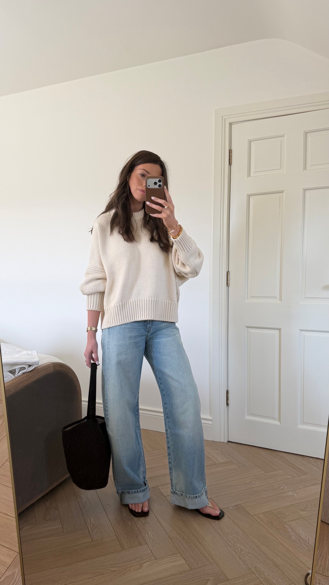 The best knit I’ve ever bought. 🤍