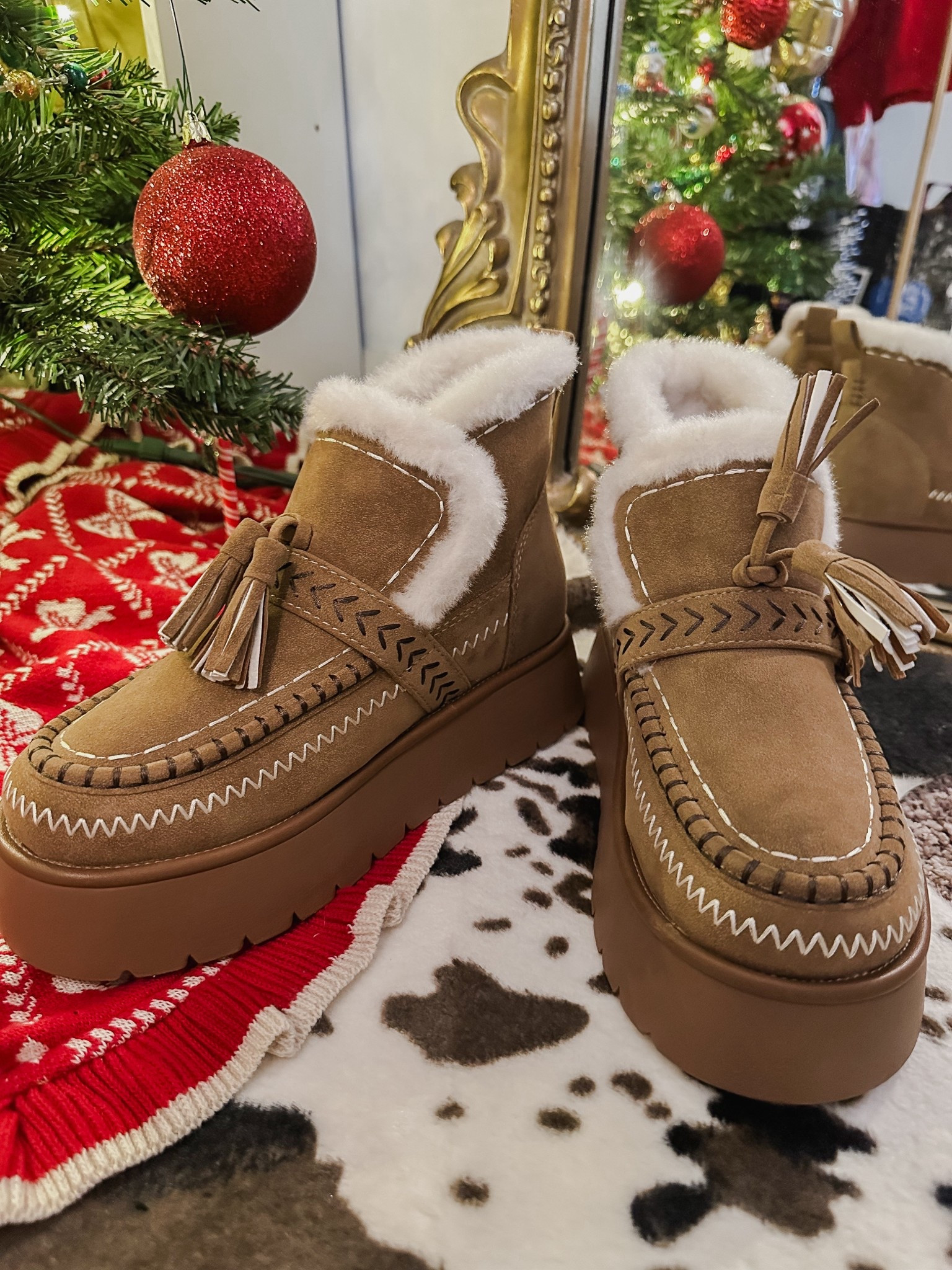 Moccasins
Boots
  

#LTKootd #LTKGiftGuide #LTKgrwm
