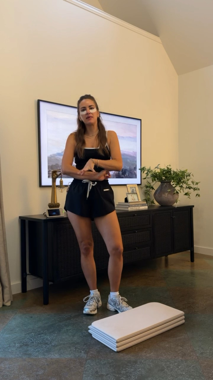 WORKOUT WITH ME ✨
code: LAURENR5 for MWH meditations
code: ALOPROFILE25 for Sculpt Society

#LTKmomlife #LTKfitnessgoals #LTKvlog