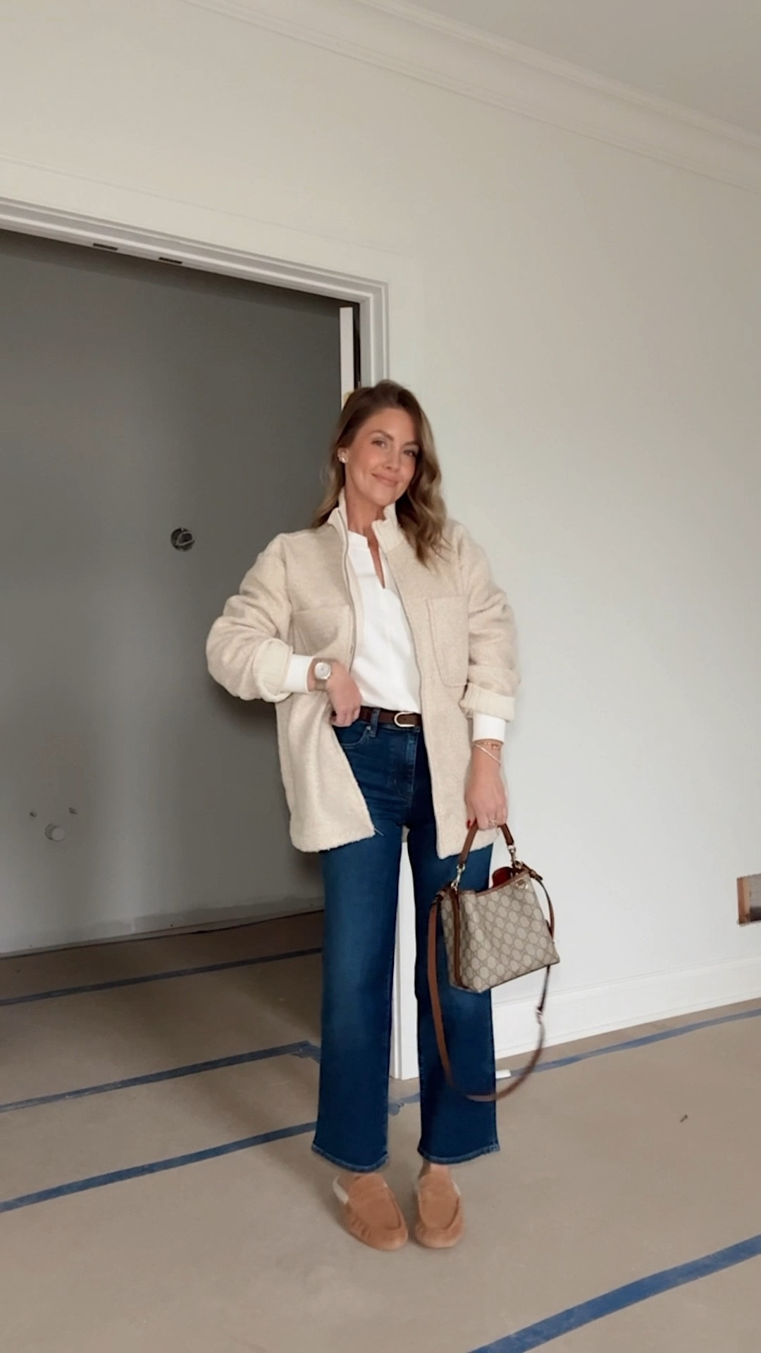 Evereve denim sale!
XS jacket / XS ribbed top / 24 jeans / slides are true to size 

#LTKSaleAlert #LTKootd #LTKPetite