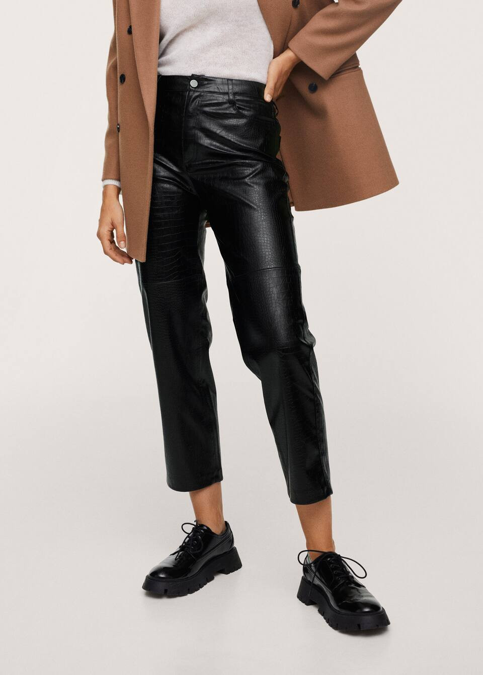 Crocodile faux-leather trousers | MANGO (UK)