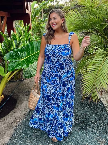 This summer maxi dress is bump-friendly for maternity and postpartum! Wearing size XL. Use code CARALYN15 at Kenny Flowers. 

#LTKBump #LTKMidsize #LTKSeasonal