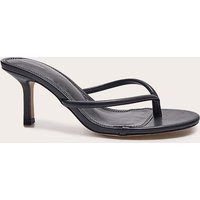 Black Pu Toe Thong Heeled Mules | PrettyLittleThing UK