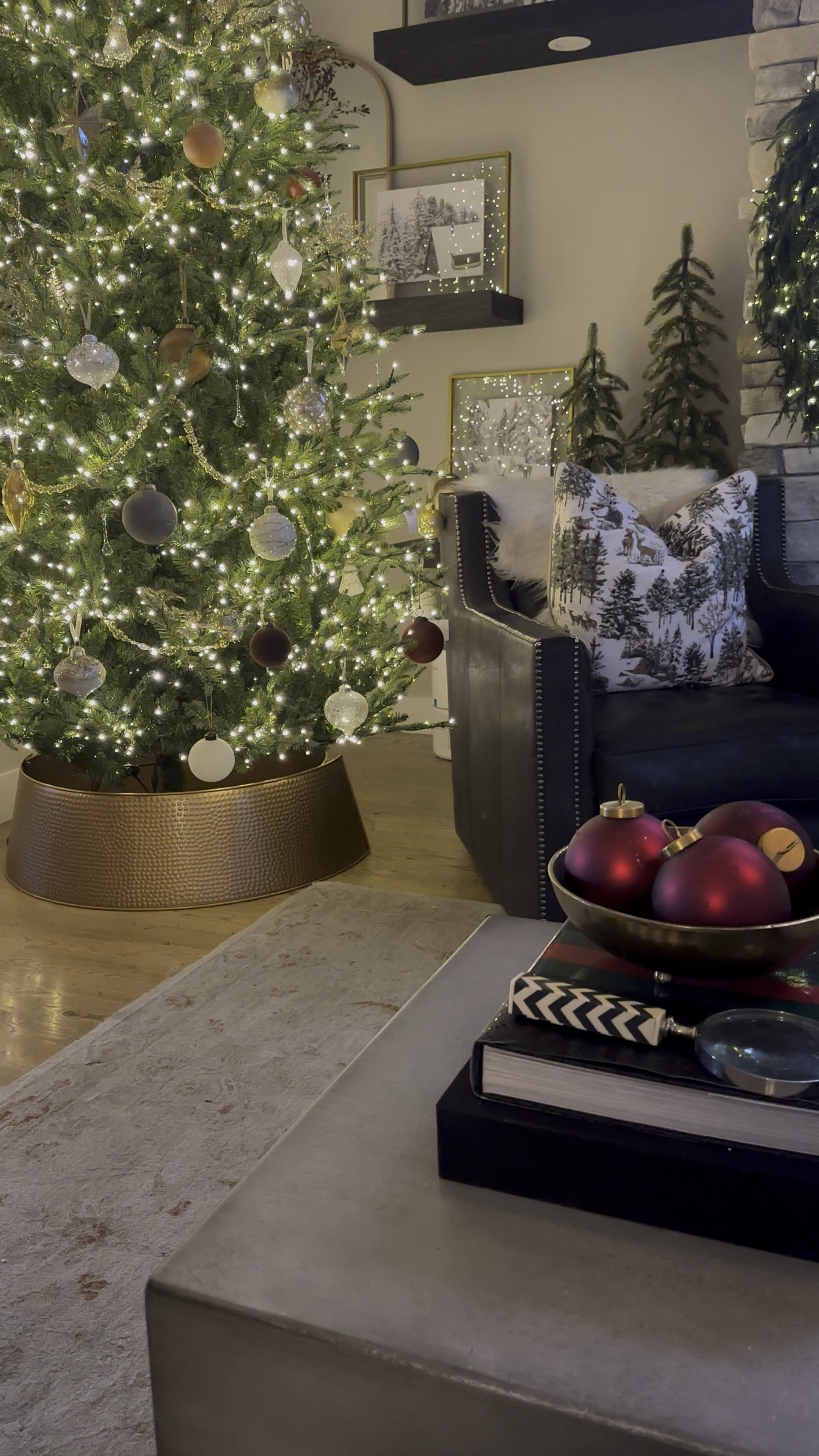 My pre lit garland is on sale for Black Friday. I used 3 strands to achieve a super thick look 

#LTKHoliday #LTKCyberWeek #LTKSeasonal