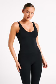 Nadine Yoga Top - Black | MESHKI US