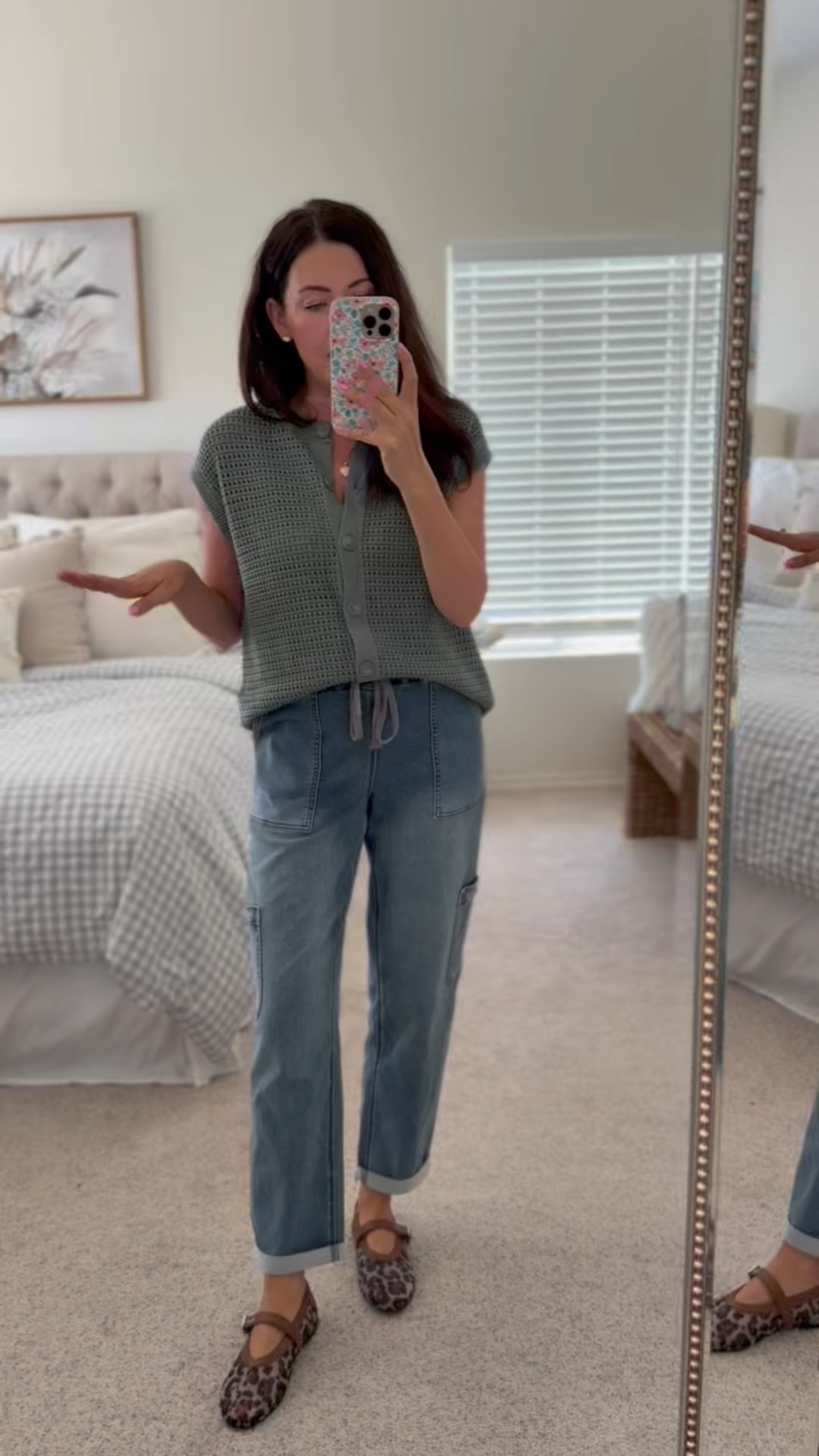 Kohls pull on jeans back on sale, 20% off🙌🏼 code: FAMILY20 makes them only $31!! As comfy as sweats, but so cute!
•wearing a small regular, between sizes go down
•small in sweater vest 

#LTKSeasonal #LTKFindsUnder50 #LTKSaleAlert