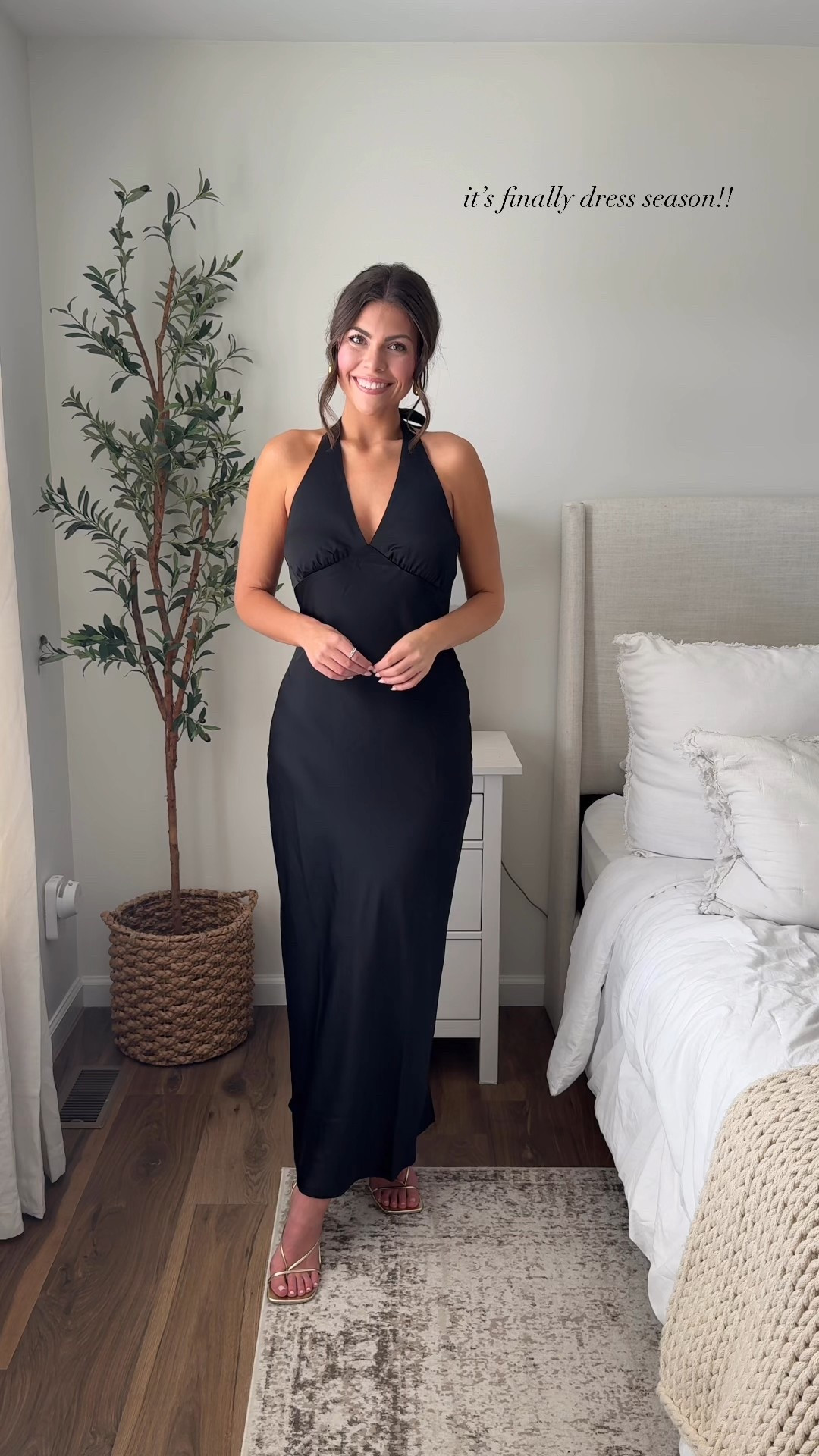 Use code: AFLTK for 25% off through Tuesday, March 18th! 

Sizing:
Maxi dresses - size Medium tall (tts & I am 5’10)
Mini dresses - size Medium regular (tts & I am 5’10)

@abercrombie #AbercrombiePartner

#LTKSpringSale #LTKSeasonal #LTKSaleAlert
