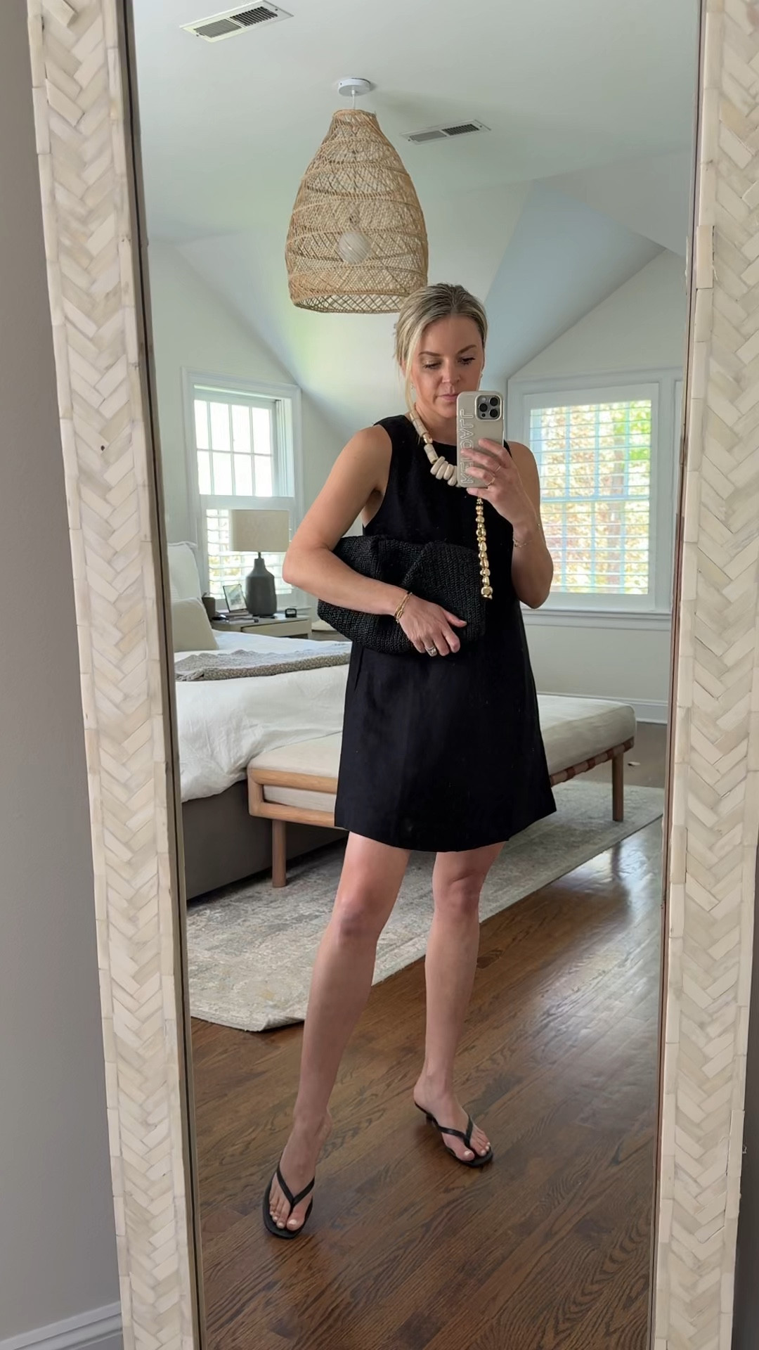 Classic little black linen dress is 25% off with code FAM25. I’m 5’5 wearing a small, but could have done an XS (it’s a little loose under the arms) 