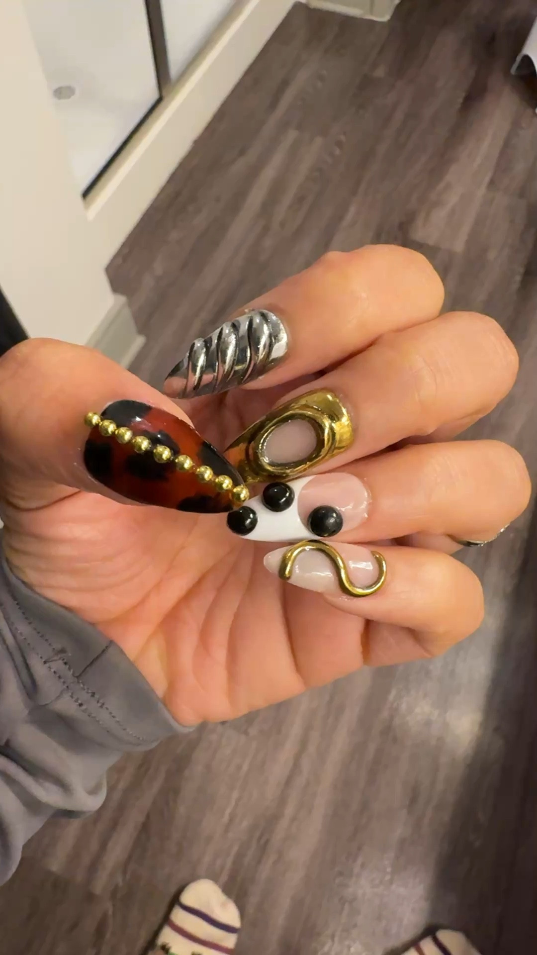 The amount of money and time I’ve been SAVING doing my own 💅🏾

#pressonnails #nails #nailart #diynails #girls #momonthego #girlythings 

#LTKFindsUnder100 #LTKFindsUnder50 #LTKBeauty