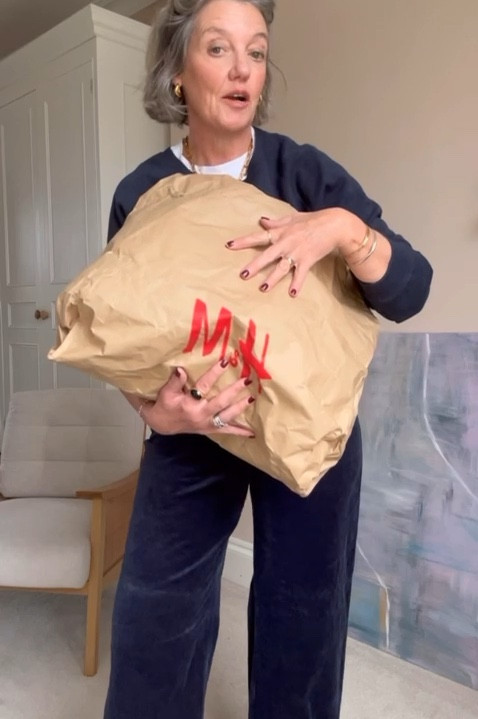 H&M party wear haul ✨
Dress size Large
Sequin Bow Blouse size Medium 
Sequin Jacket size Medium 
Sequin Trousers size Medium 



Party outfit, Christmas party, sequins, party season, party dress, sequin trousers, high street party outfit, silver heels, bow dress 

#LTKuk #LTKpartywear #LTKstyletip