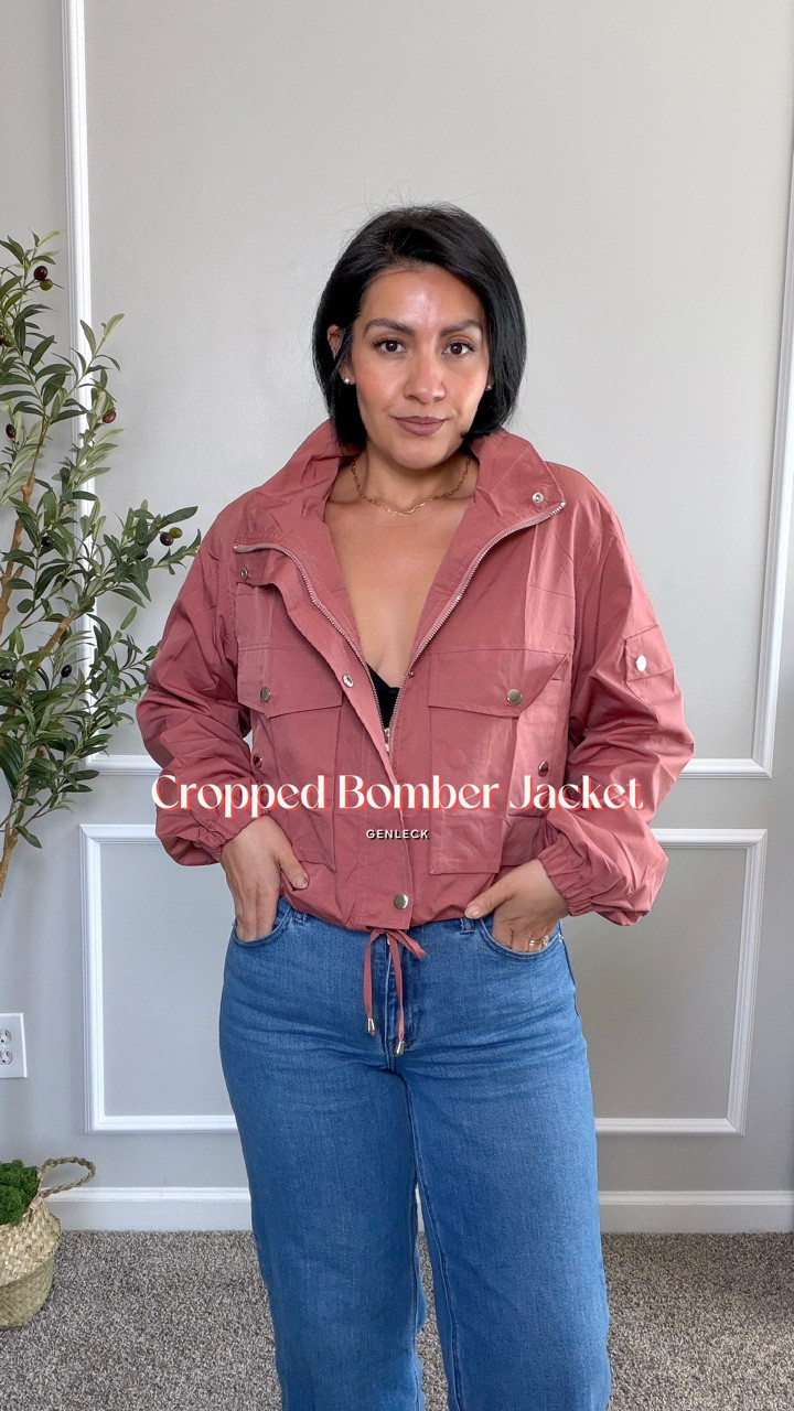 SAVE THIS if you love an easy throw-on jacket 🤍

This cropped bomber instantly pulls an outfit together — lightweight, flattering, and perfect for everyday wear.

I’m wearing size Small for reference (5’4”, 156 lbs).

Easy to style with denim, leggings, or athleisure and ideal for transitional weather.

✨ Tagged + linked on LTK so you can shop it fast. 
@Quince 

#croppedbomber
#reelsfashion
#ltkfinds
#everydaystyle
#womensfashion

#LTKgrwm #LTKootd #LTKPetite