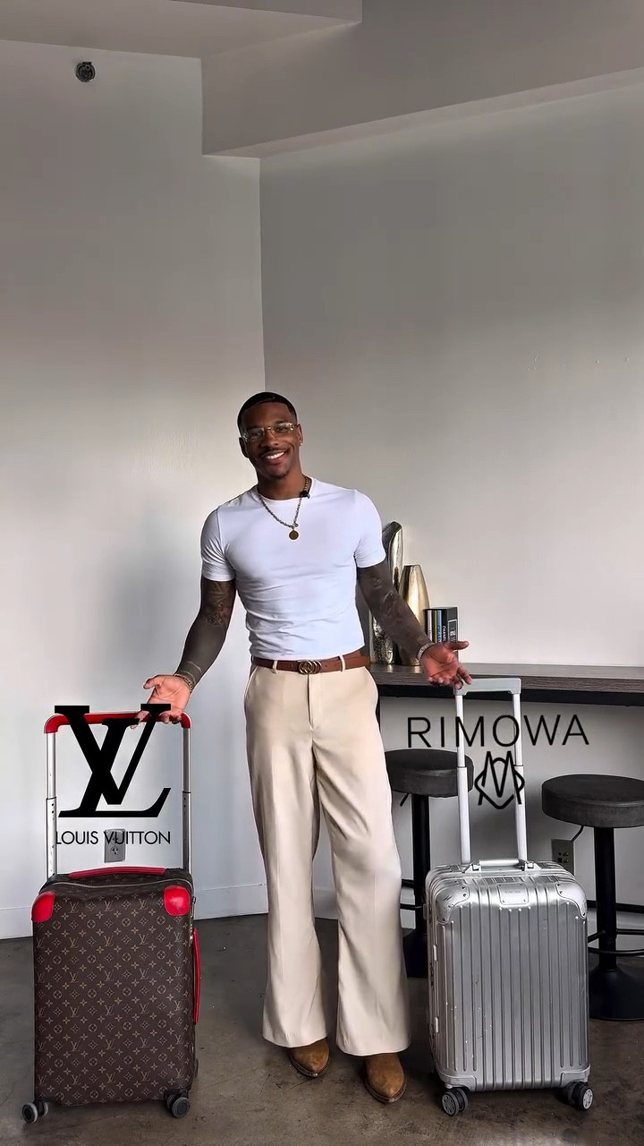 I’ve taken the @rimowa & my @louisvuitton through real trips & long terminals & trust me, they don’t move the same. 

One is built to handle the journey. 
One is built to own the arrival. 

All up to YOU though. If you had to choose a carry on, which one are you rolling with?

#luxury #travelling #luggage #louisevuitton #rimowa