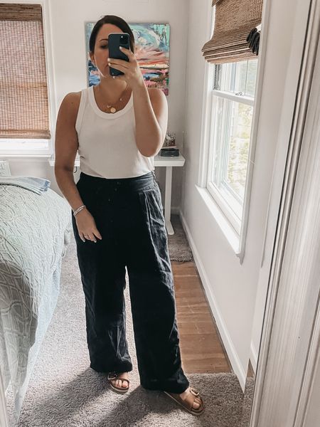 Outfit of the day.

Madewell cropped tank top.
Abercrombie linen pants.

Outfit inspiration.
Summer outfit.
Wide leg linen pants.
Vacation outfit.
Casual outfit.
Casual work outfit. 


#LTKStyleTip #LTKSeasonal #LTKWorkwear