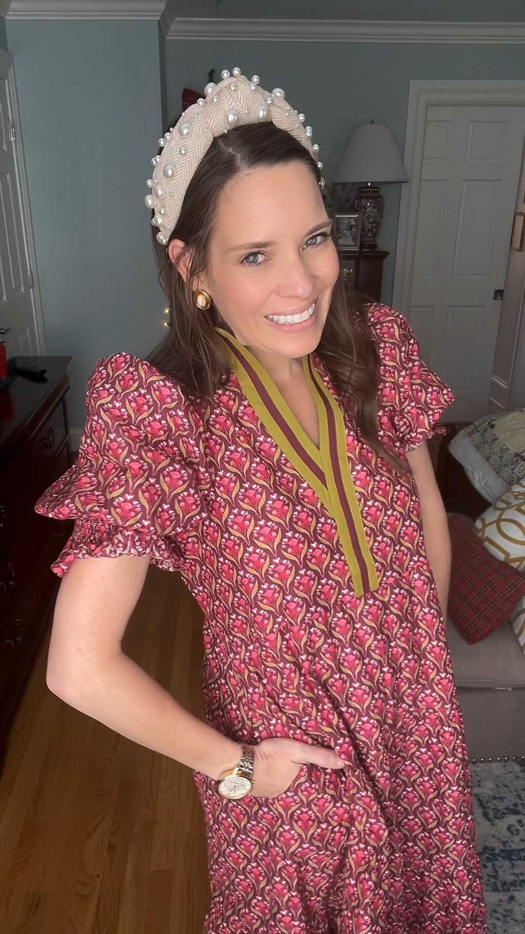 💕 Pink & Wine Printed Midi Dress

Cute, comfy & perfect for busy days 💗✨

Wearing this gorgeous pink + wine printed midi from Ruthie Grace — the prettiest fall floral and one of those effortless dresses that makes you feel put-together instantly. 🌸🍷 It’s flowy, flattering, and so comfortable… which is exactly what I needed because…

I actually fell two weeks ago at a restaurant when they had just mopped the floors with no sign out 🙄 and I finally went to the doctor today. So yes — we’re still rocking the walking boot 🩼😂 but at least this dress makes everything feel a little cuter and a lot more comfortable.

If you love easy everyday outfits, this one is such a winner — great for errands, school drop-off, lunch dates, or (apparently) unexpected orthopedic moments 😅💁🏼‍♀️

fall dresses • printed midi • comfy outfit ideas • feminine fall style • easy throw-on dress • wine pink floral dress • Ruthie Grace outfit • everyday outfits for moms • fall outfit inspo • casual midi dress 💕🍂✨

#LTKmomlife #LTKdayinmylife #LTKstorytime