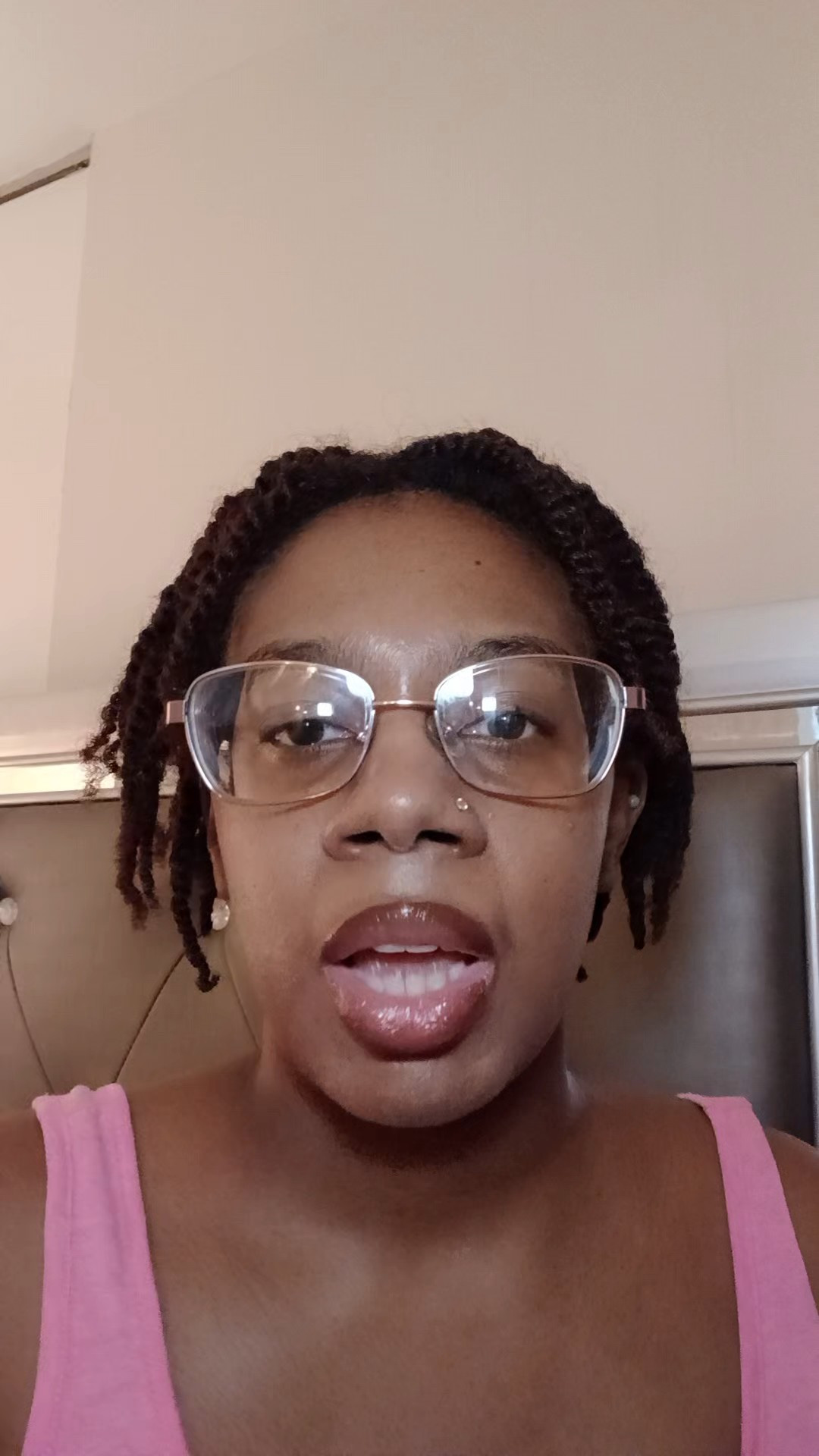 Xtra's Cameras can now use bluetooth microphones!!! @Xtra Direct #xtramuse #xtra #cameraequipment #camera #xtraedgepro 

#LTKstorytime #LTKTravel #LTKvlog