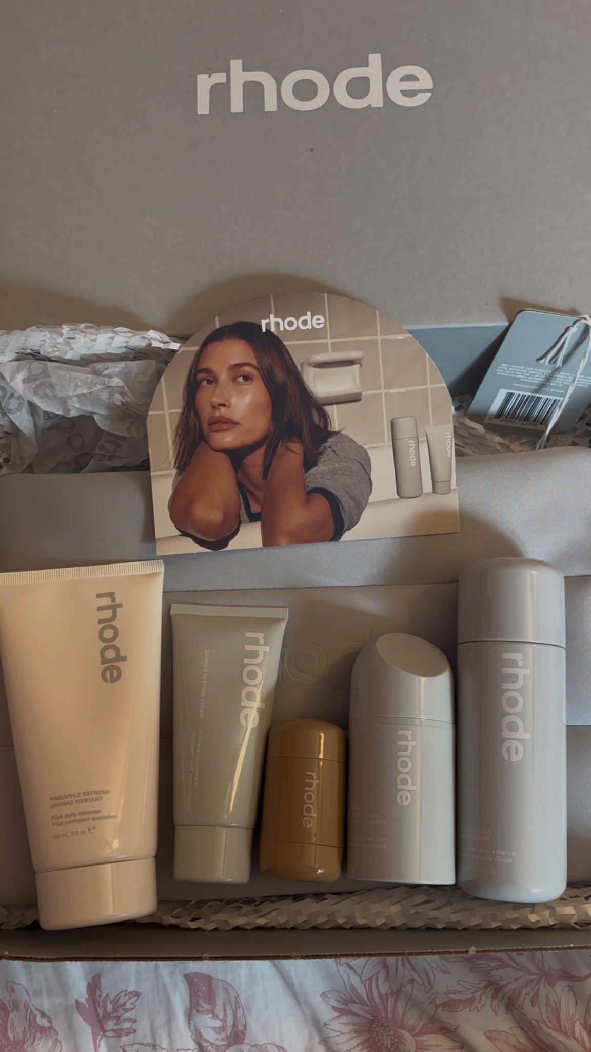 Rhode Skin >>> 

#LTKGiftGuide #LTKBeauty #LTKU