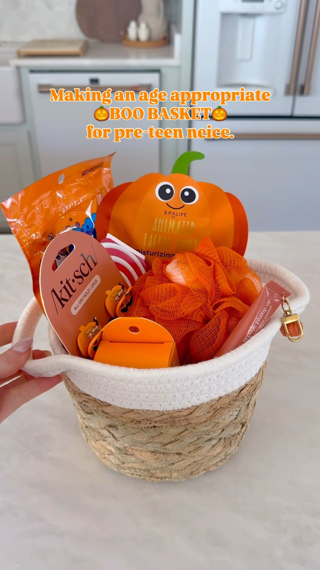Boo basket for a pre-teen girl 





Halloween gift basket 
Target finds
Gifts for girls 
Pumpkin themed gift

#LTKSeasonal #LTKKids #LTKmomlife