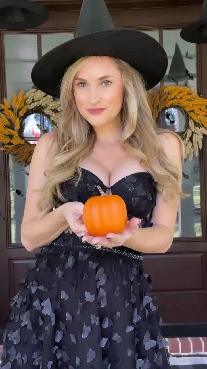 #bumpfriendlyhalloween 

#LTKHolidaySale #LTKsalealert #LTKbump