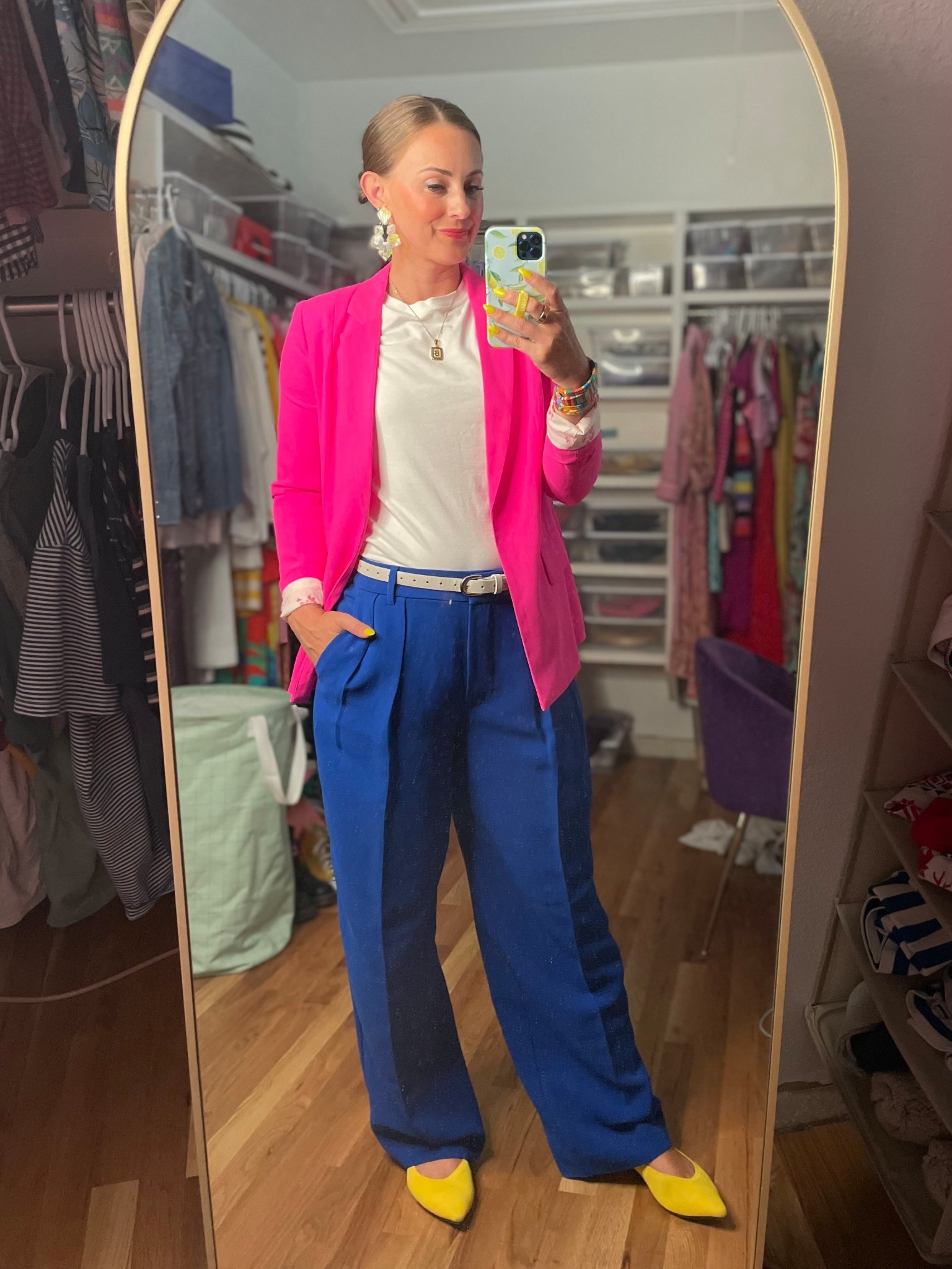 Dressing for joy as a corporate girly!!

I love a trouser and white tee look.  You can dress it up or down.  

I have a code for these earrings: Beth15

#LTKOver40 #LTKWorkwear #LTKPetite