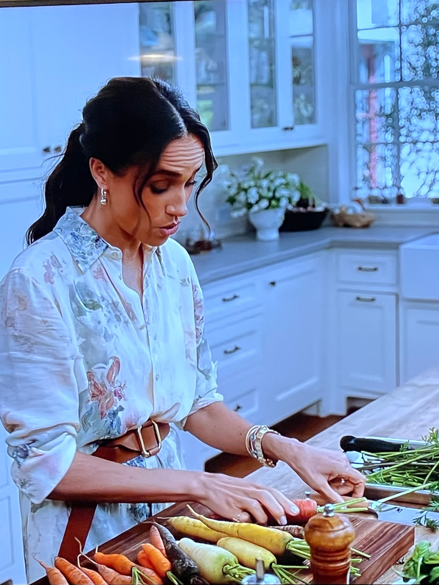 With love, Meghan
Meghan Markle
Ulla Johnson
Linen apron
Linen shirt
Linen dress
Look for less
Striped sweater
Celebrity style
Madewell t-shirt
Netflix

#LTKStyleTip