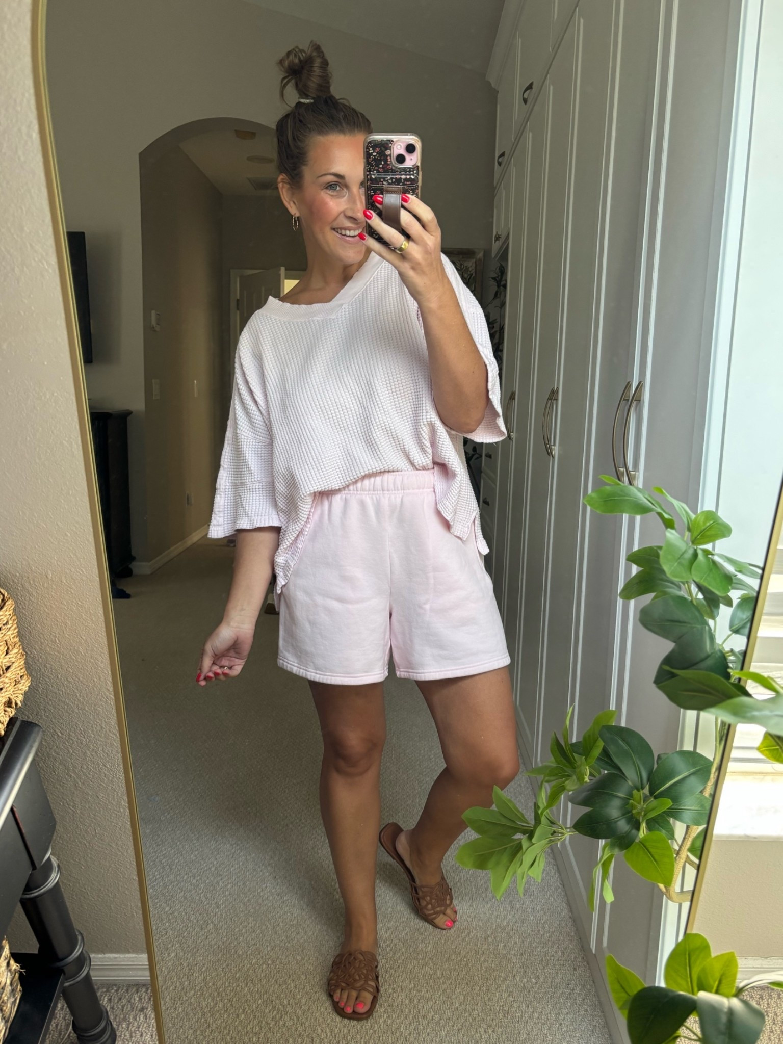 New @Aerie fall style & so good! Currently on sale!!! 👏🏼

Comfies 
Casual outfits

#LTKootd #LTKSaleAlert #LTKmomlife