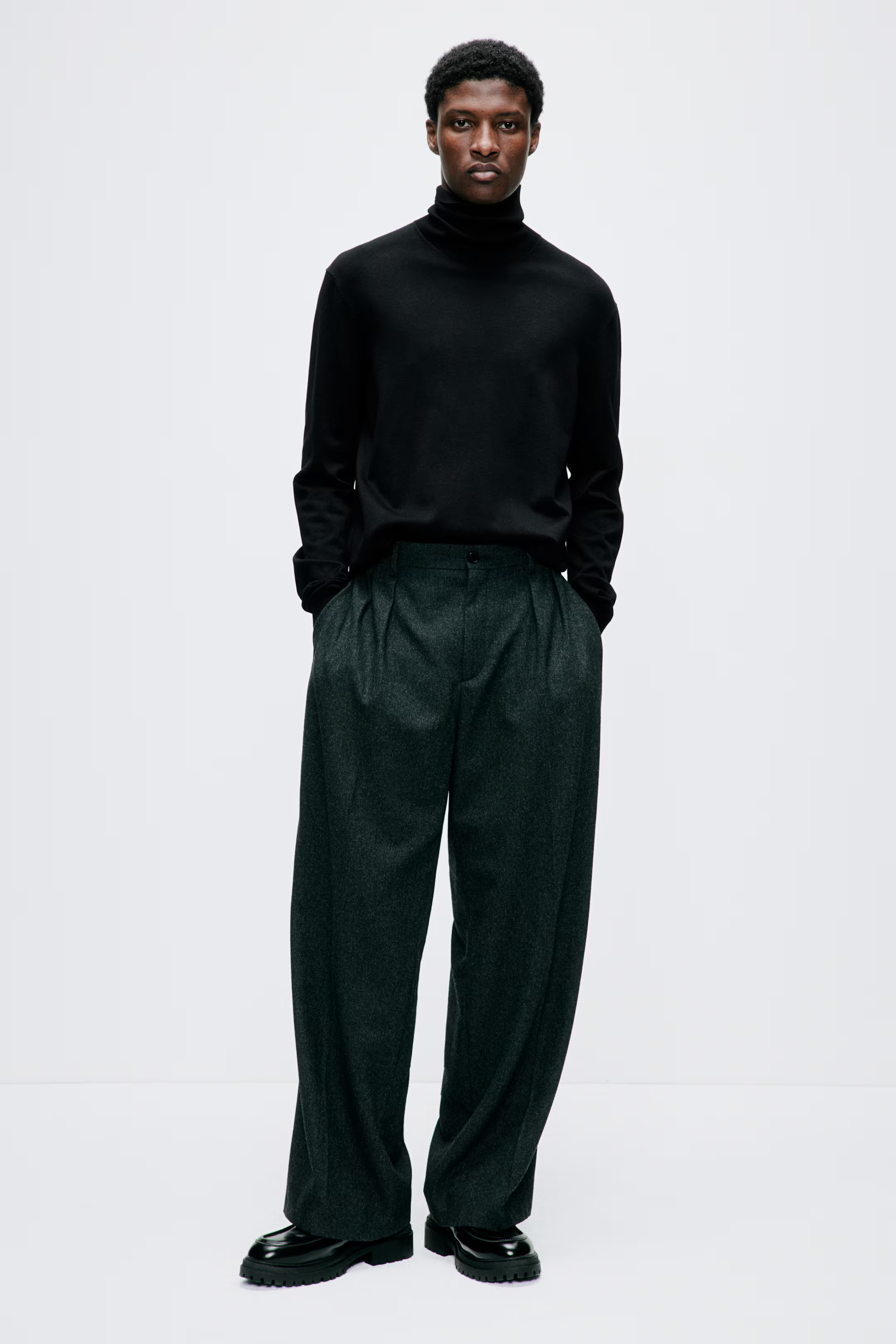 Slim Fit Fine-Knit Turtleneck Sweater - Black - Men | H&M US | H&M (US + CA)