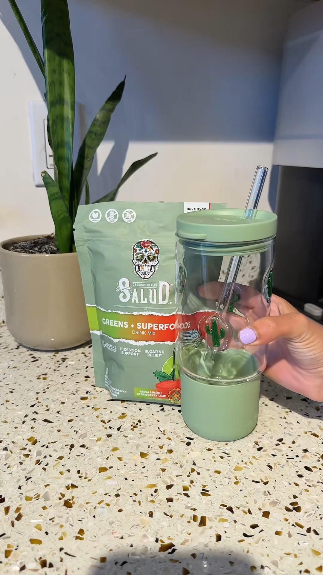 New Cup + New Drink 🌵🍋‍🟩♥️💚



#LTKfoodie #LTKmorningroutine #LTKdayinmylife