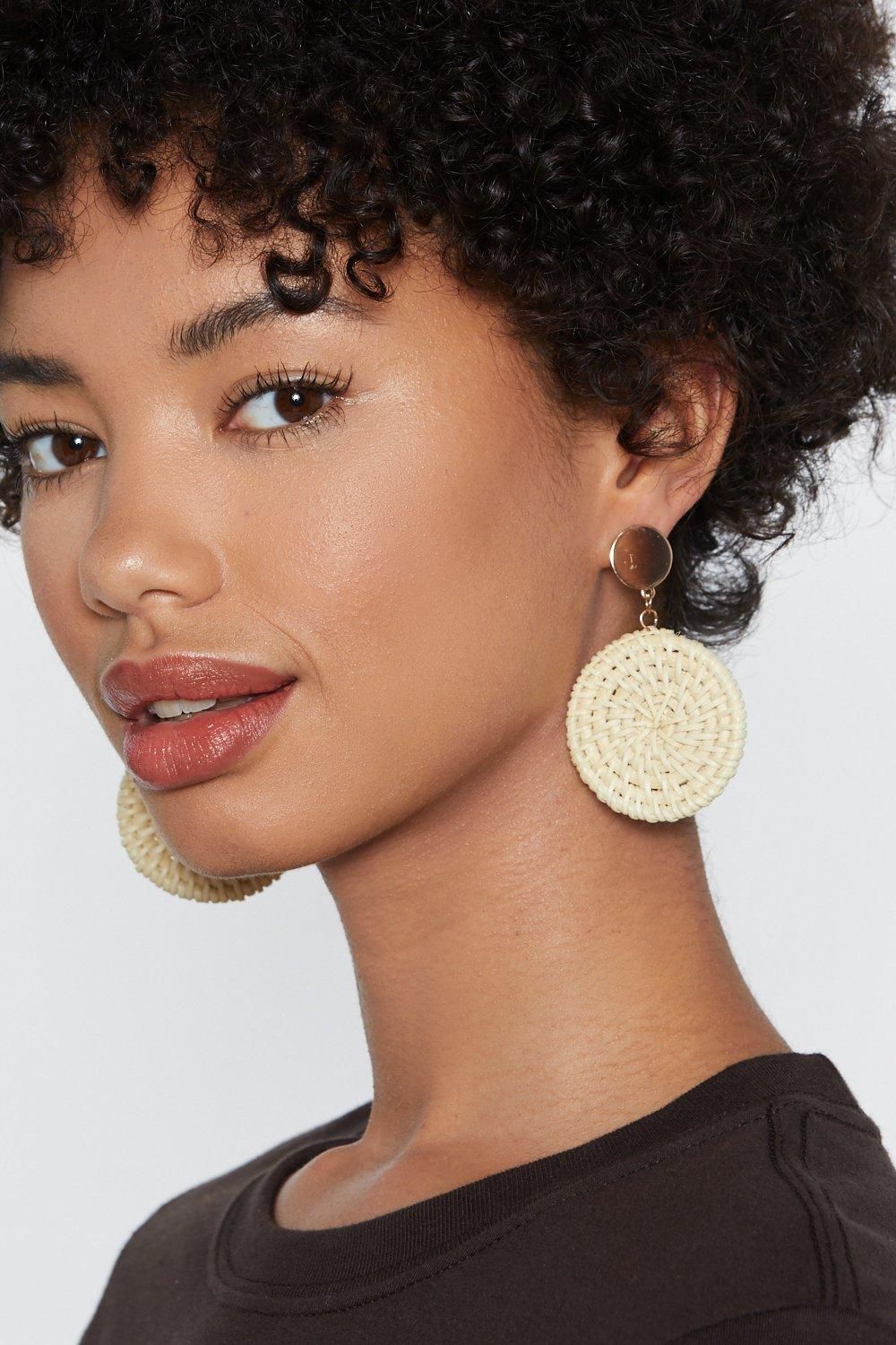 Straw on Your Strengths Circle Earrings | NastyGal (US & CA)
