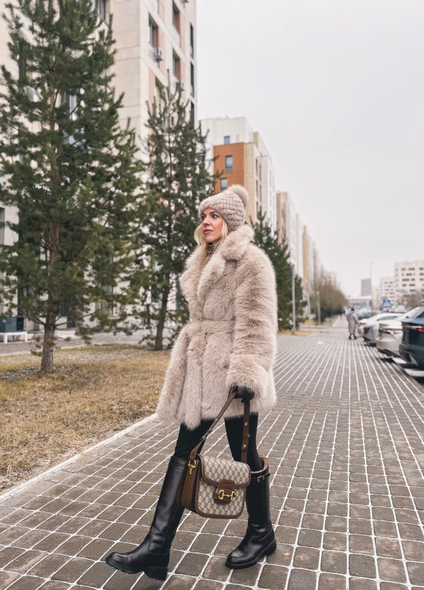 Beige fur coat, faux fur coat outfit, chocolate brown leggings, Zara dark brown leather waterproof snow bootss

#LTKSeasonal #LTKOver40 #LTKFindsUnder50
