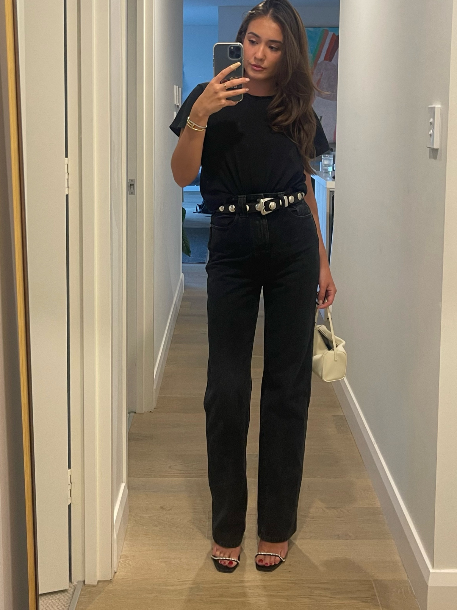 Simple outfits / capsule wardrobe outfits