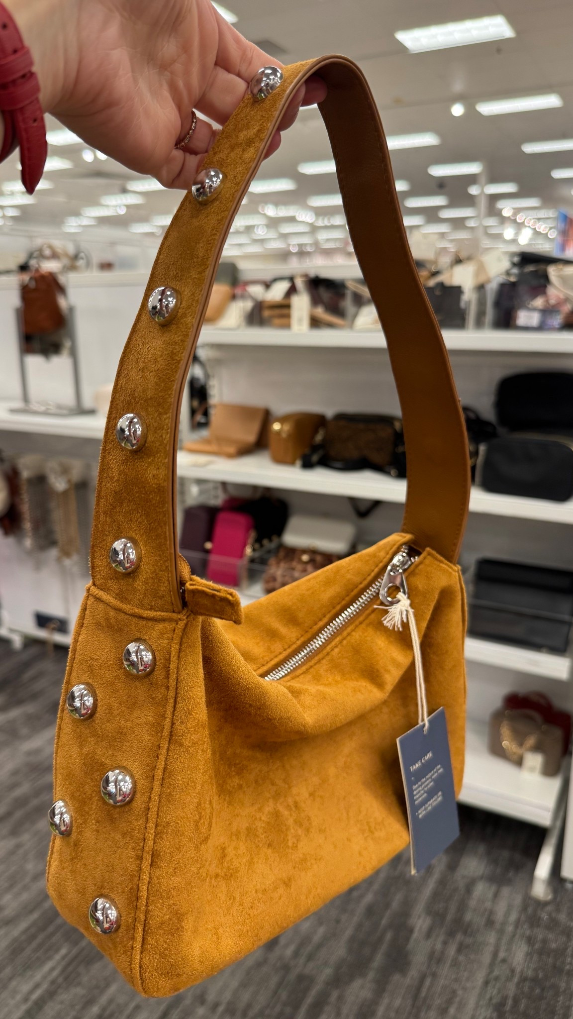spotted this suede bag at Target texarkana and she’s sooo cute 

#LTKItBag #LTKFindsUnder50 #LTKSeasonal