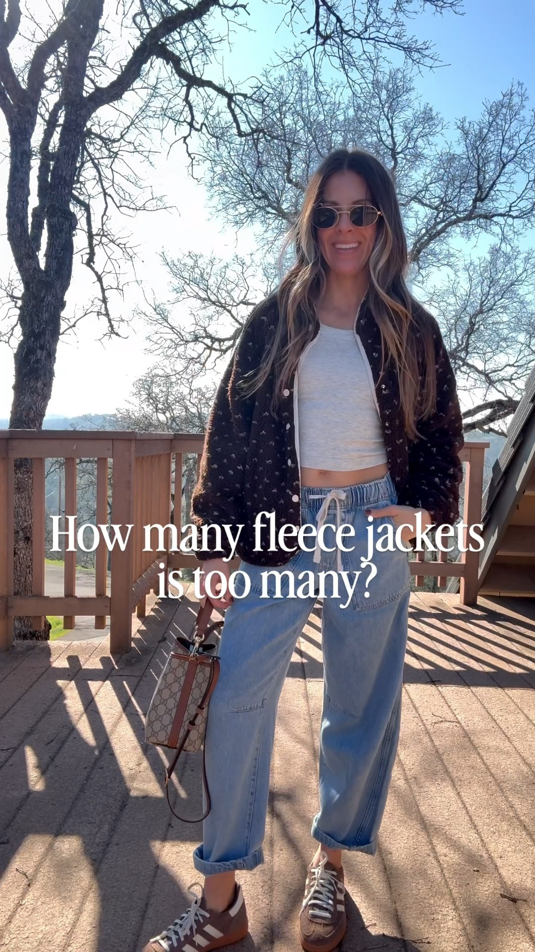 I have developed a fleece jacket addition. There are many worse things I could be addicted to 😆 CommenT NEED for the deets.
.
.
.
Mom style free people style mom fashion fleece jacket sherpa jacket
.
.
.