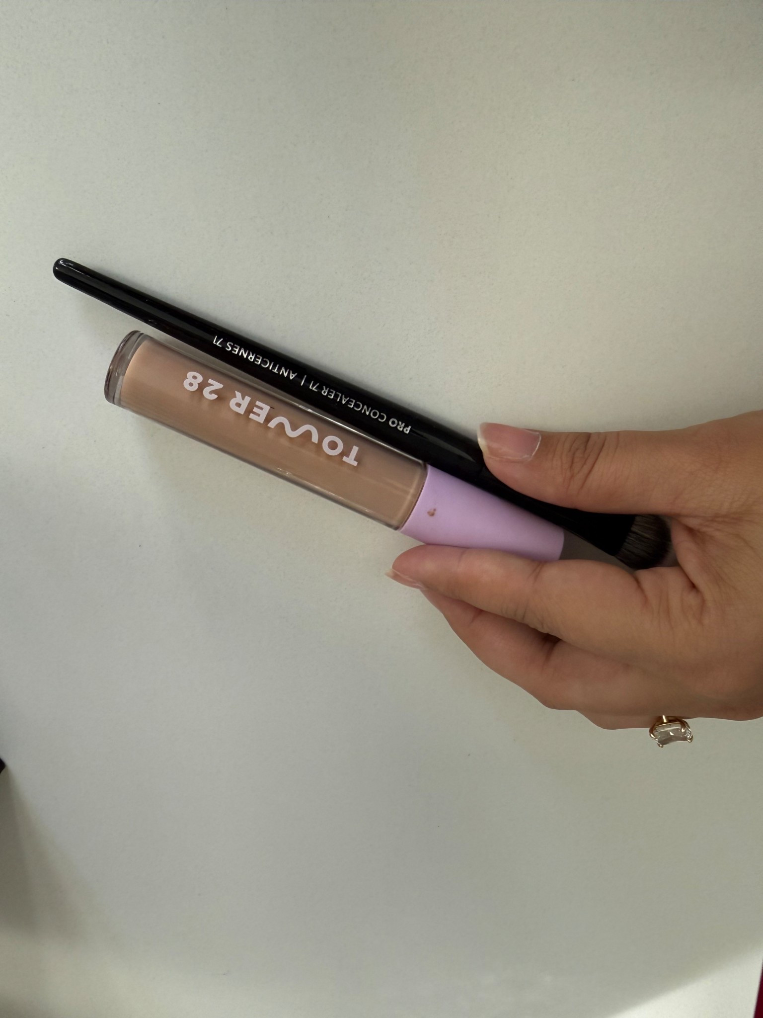 My concealer and brush combo! 

#LTKBeauty #LTKselfcare #LTKdayinmylife