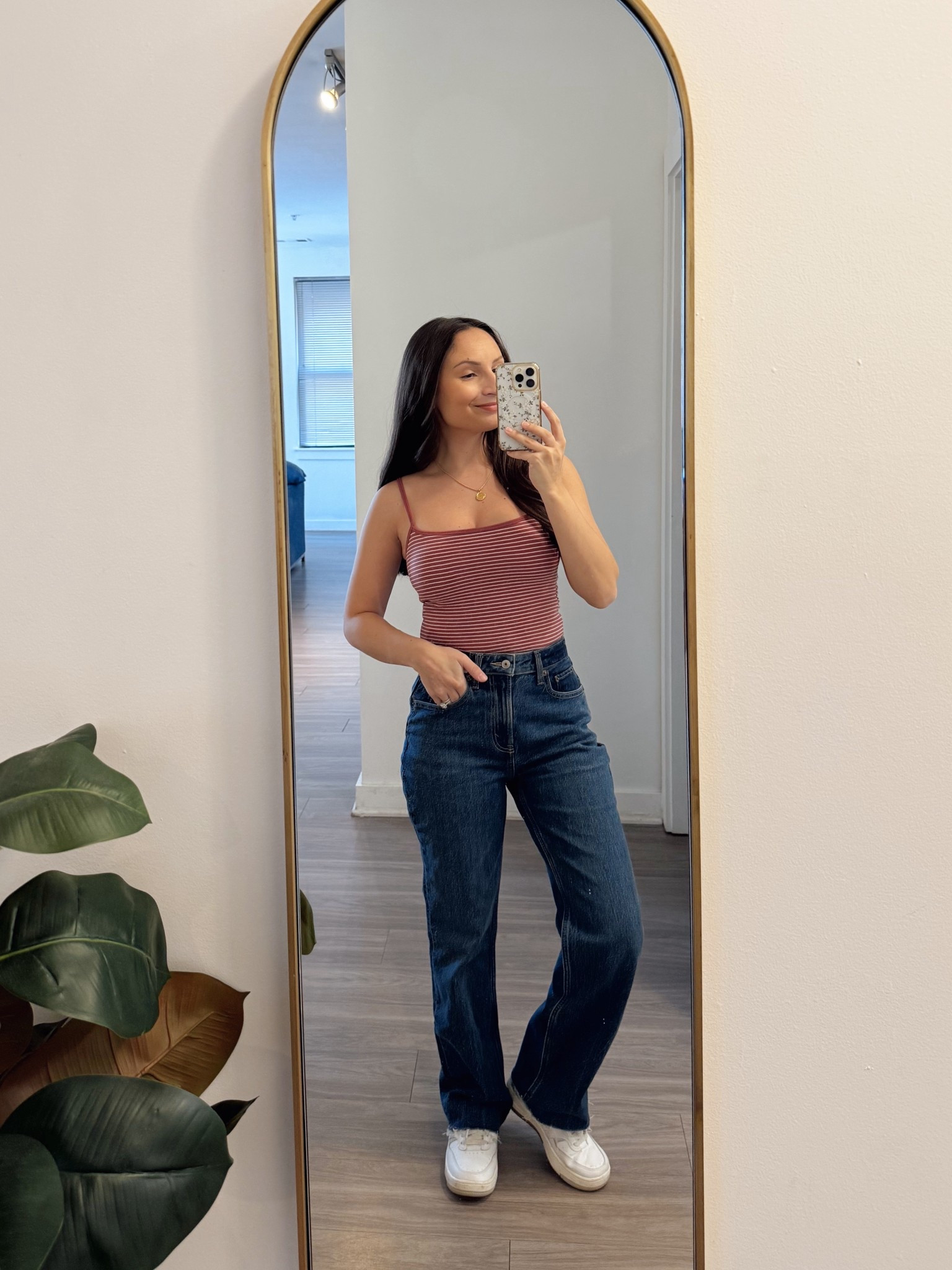 wide leg jeans - 24 short
—
Dark wash denim 

#LTKValentine #LTKPetite #LTKootd