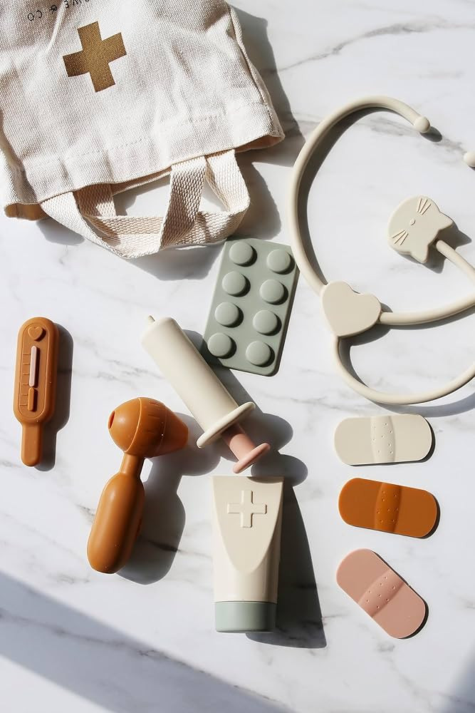 Marlowe & Co Silicone Pretend Play Doctor Kit for Toddlers and Children, Pretend Play Doctor and ... | Amazon (US)