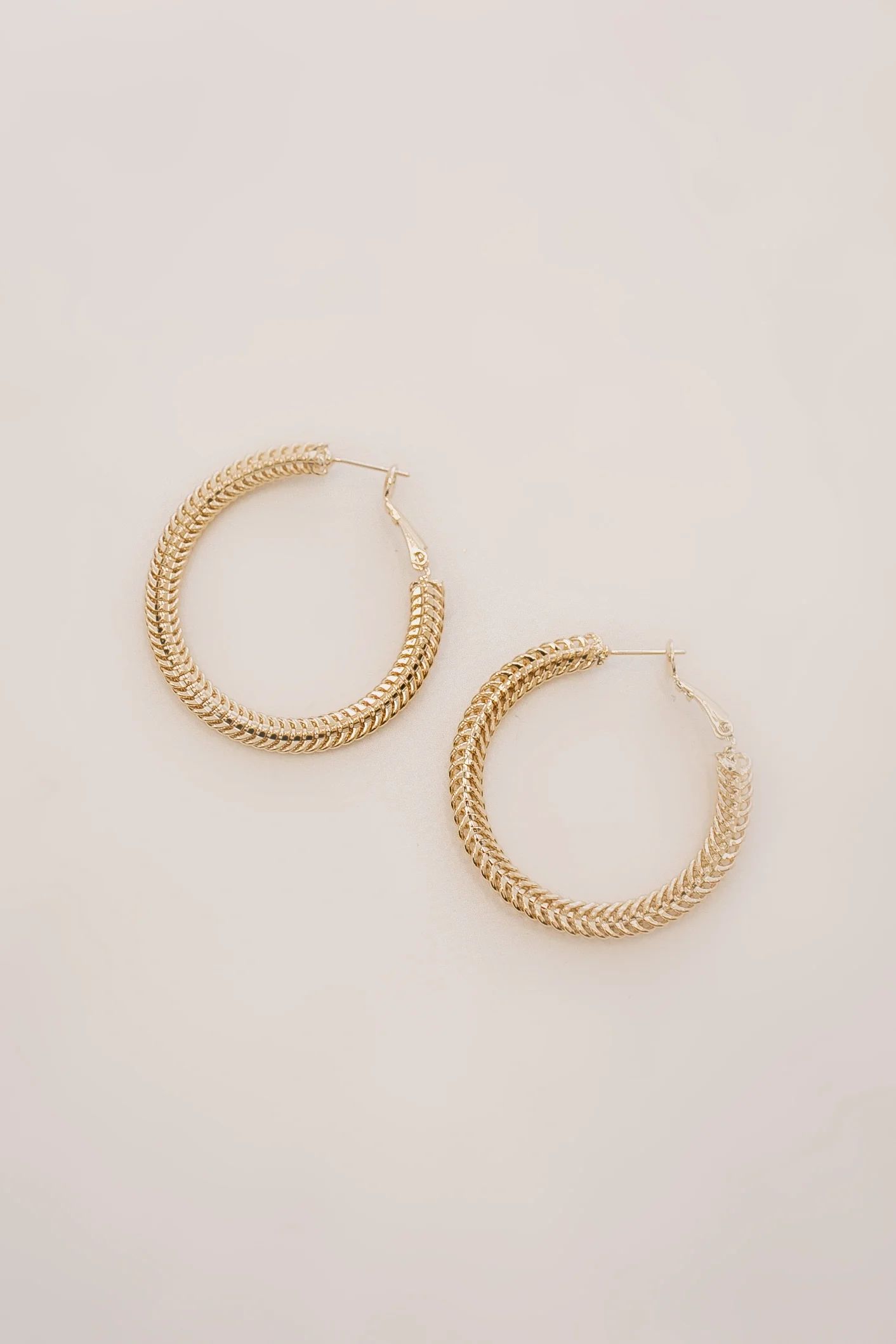 Bliss Chain Hoop - Gold | THELIFESTYLEDCO