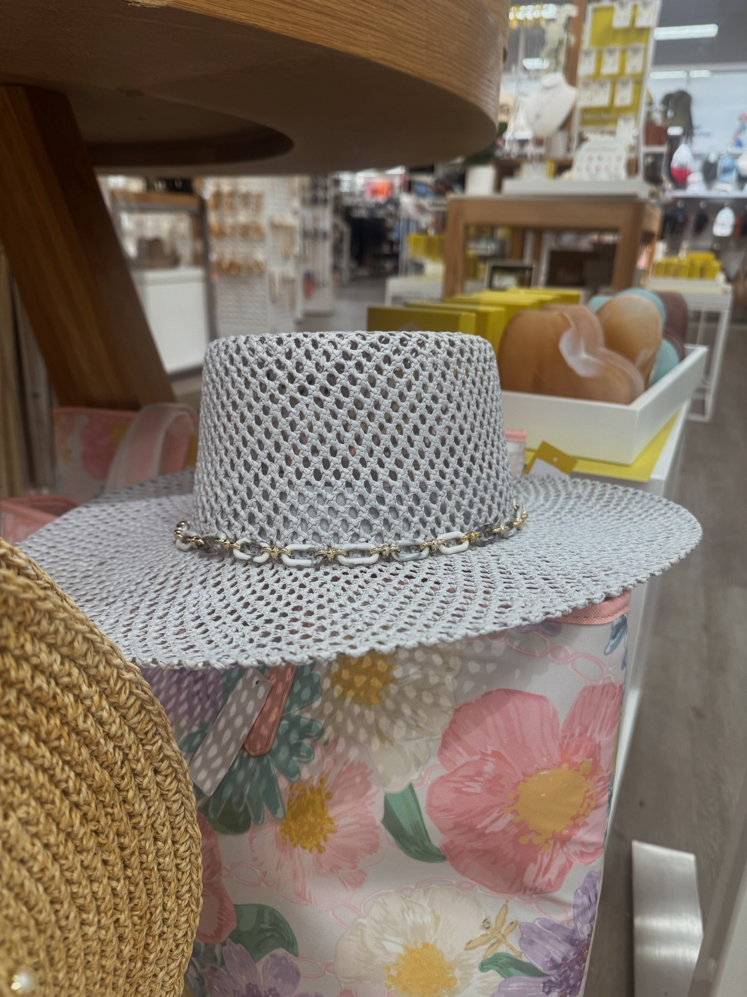 STUNNING kendra scott beach hats at target!! i LOVE this blue color! 

#LTKootd #LTKgrwm #LTKSwim
