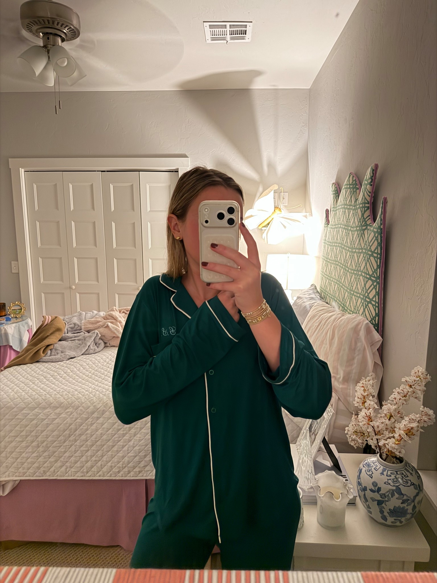 new christmas pjs 💚

#LTKselfcare #LTKHoliday #LTKootd