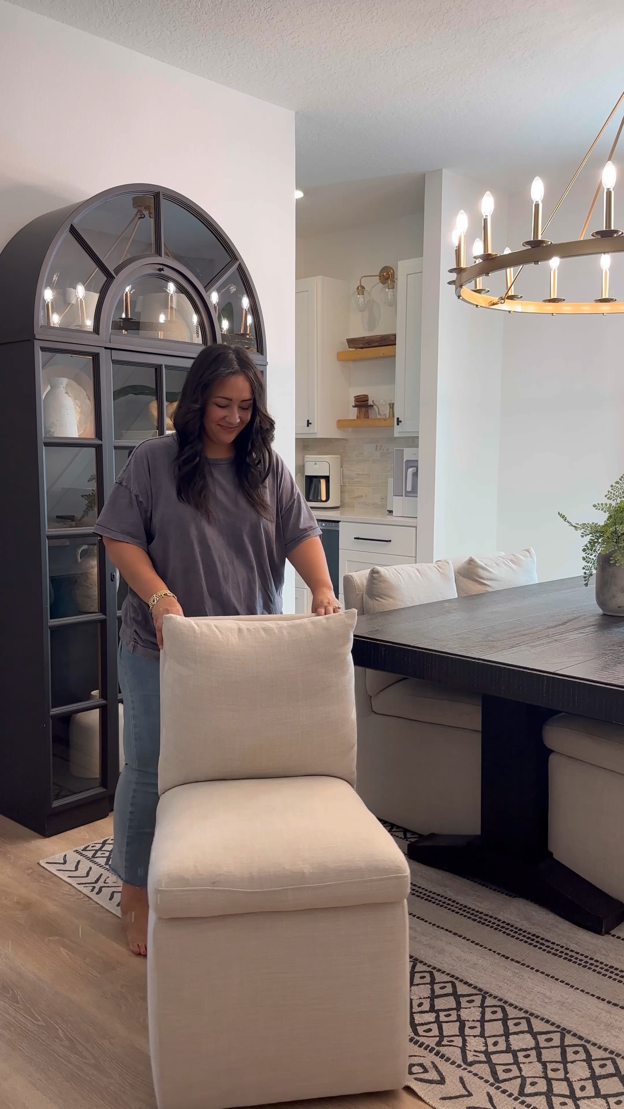 The prettiest designer inspired dining chairs from Amazon!!! ❤️



Dining room
Dining room chairs
Home home decor
Modern upholstered chairs
Restoration hardware look for less
Luxe for less
Arched cabinet 
Black accent cabinet 
Organic modern dining room
Amazon home
Amazon viral chairs 
Restoration hardware dupes

#LTKHome #LTKVideo #LTKSaleAlert