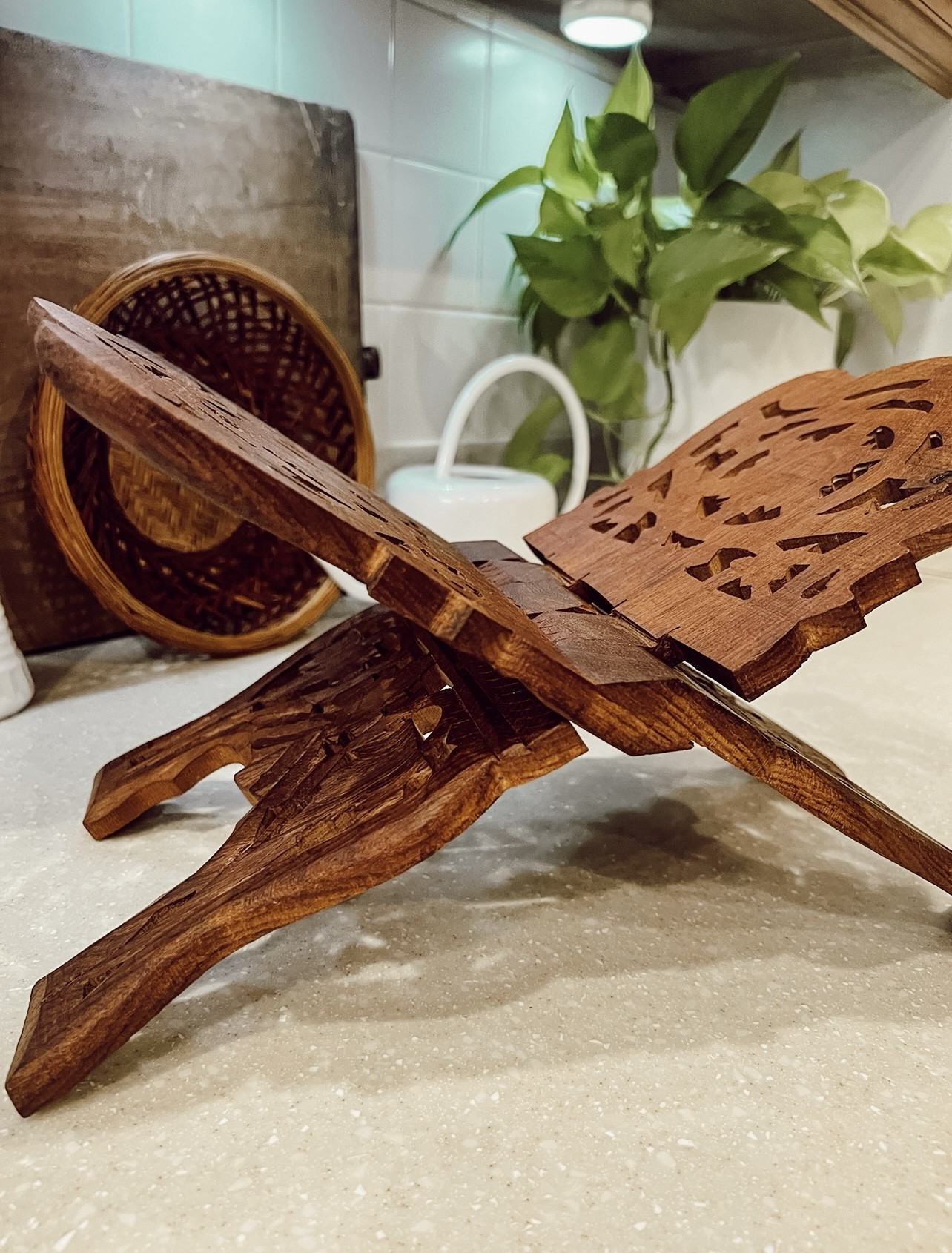 Finally found this antique inspired book holder online that I originally scored on FB Marketplace! ✨ Love that I can now spread the joy of this little gem 🤎



#LTKfindsunder50 #LTKhome