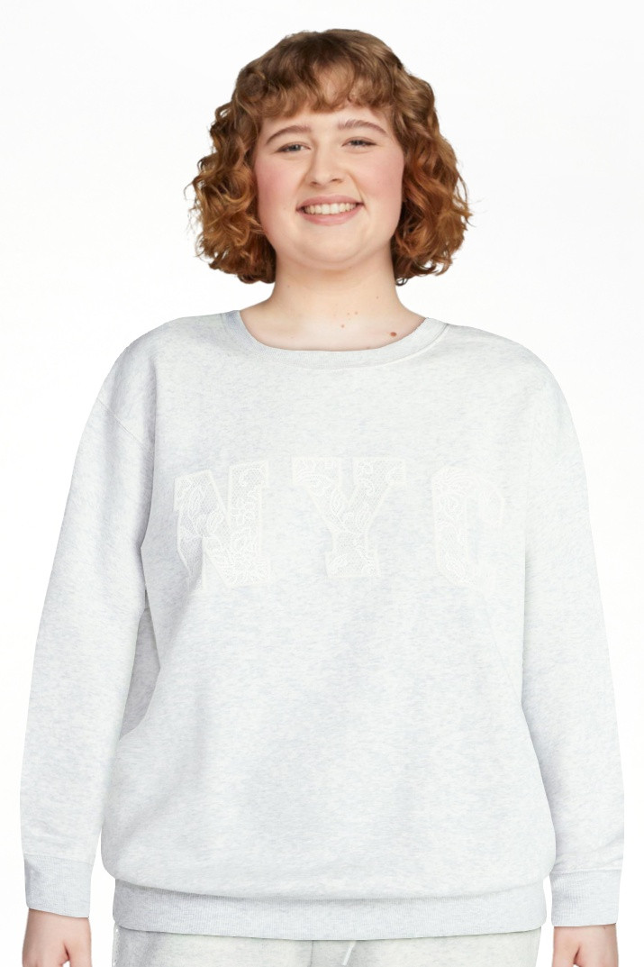 No Boundaries Oversized Graphic Sweatshirt, Midweight, Women's XXS-XXL | Walmart (US)