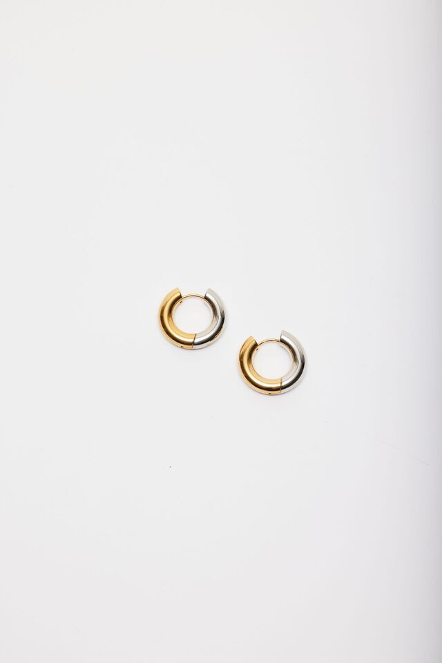 Reversible Thick Hoop Earrings | Dynamite Clothing