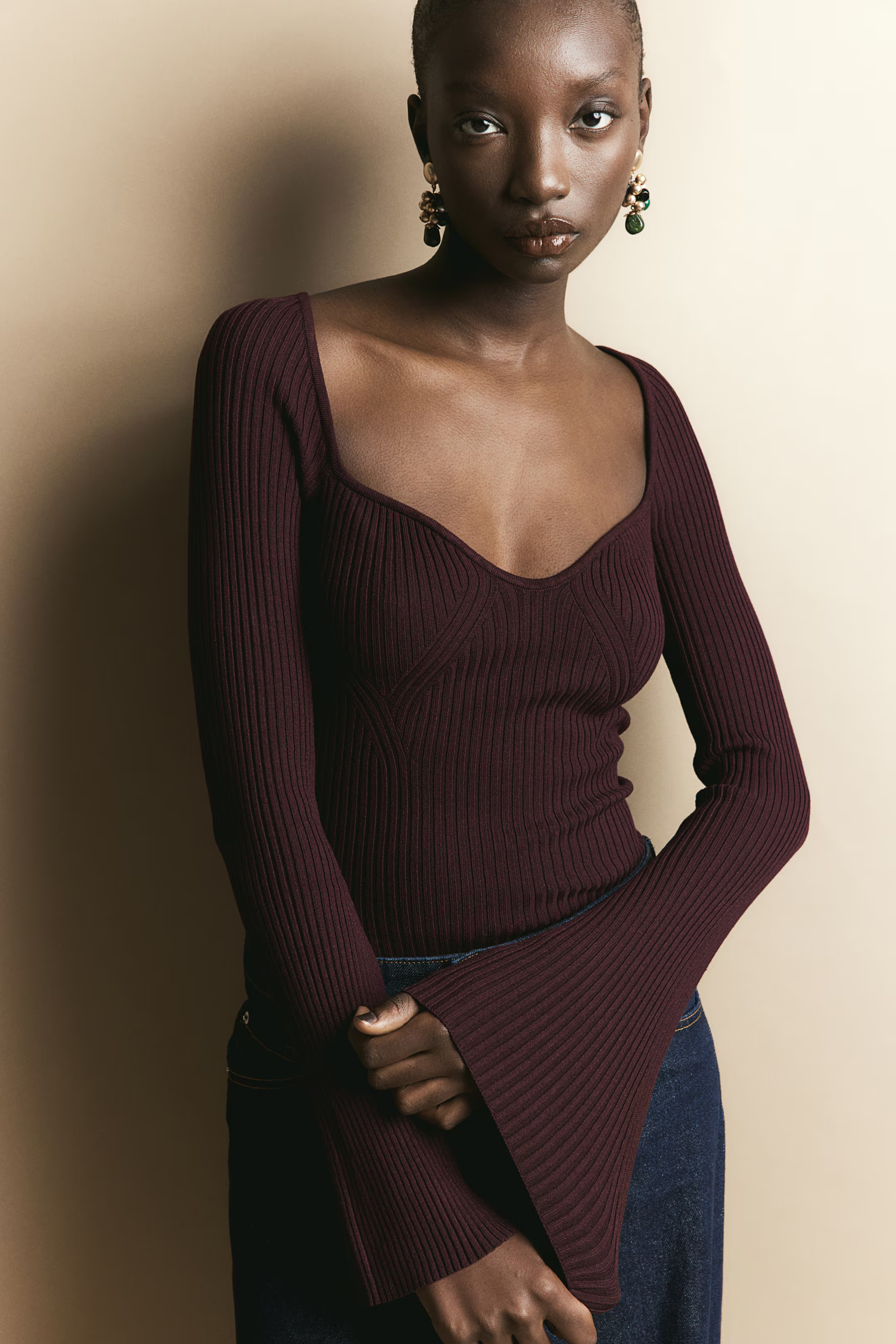 Rib-knit jumper - Sweetheart neckline - Long sleeve - Burgundy - Ladies | H&M GB | H&M (UK, MY, IN, SG, PH, TW, HK)